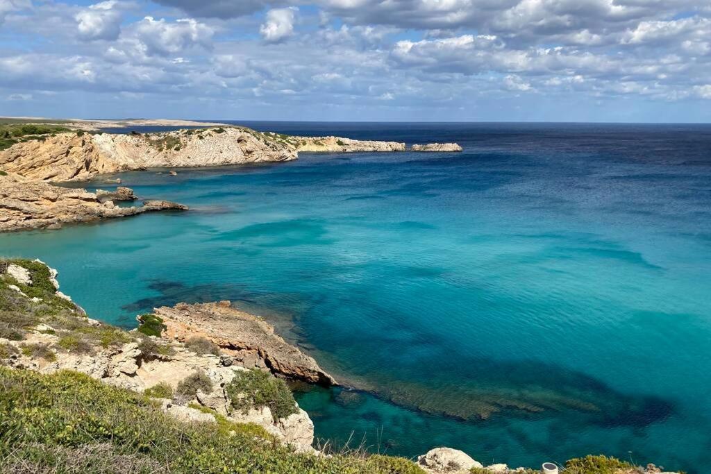 Menorca. Escapa a la naturaleza, redescubre la paz. Son Parc Exterior foto